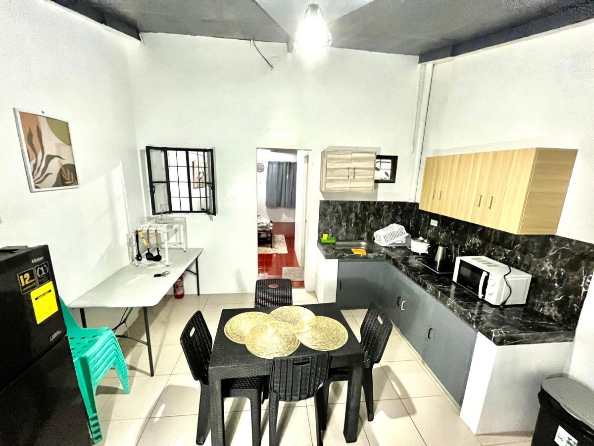 Transient At Tierra Vista Near Sm Dasma With Wifi And Netflix Apartment Mabatang